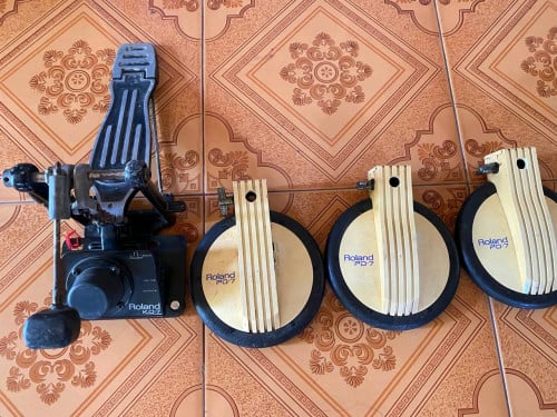 តុំជើងធាក់ នូវល្អ 90%