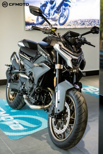 CFMOTO 800NK