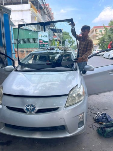 លក់កញ្ចក់ឡានគ្រប់ប្រភេទ