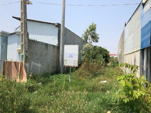 ដីបែកចាន ជាប់ផ្លូវប្រព័ន្ធរដ្ឋ៦០ម៉ែត្រ