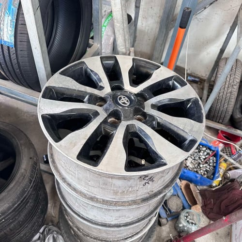 យ៉ាន់លក់