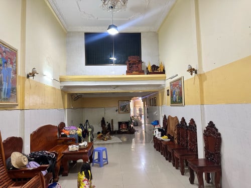 ផ្ទះលក់បន្ទាន់​