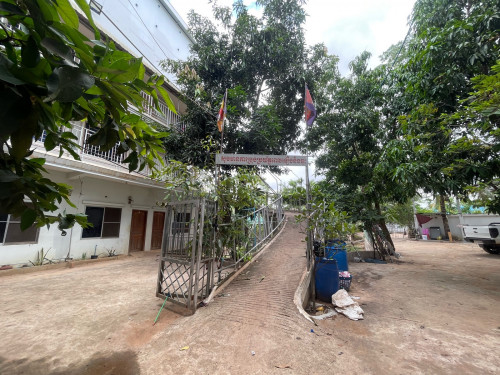 មានបន្ទប់ជួលគិតជាថ្ងៃ និងខែស្ថិតនៅទីរួមស្រុកស្ទោង