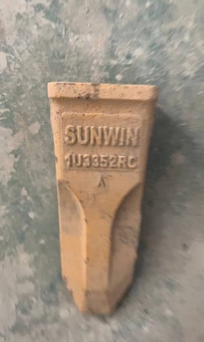 ធ្មេញ Excavator 1U3352RC