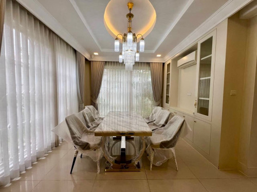 QUEEN VILLA FOR RENT IN THE STAR DIAMOND