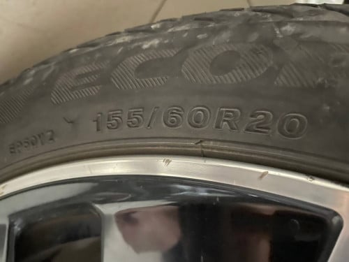 សំបកកង់រថយន្តBMW i3