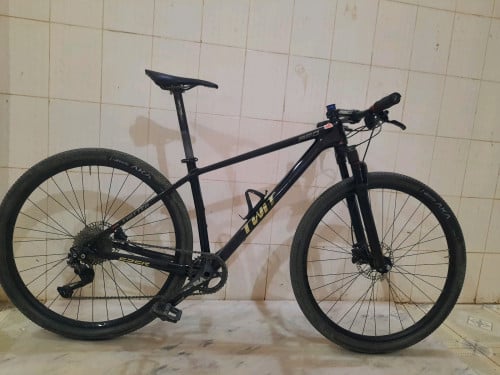 កង់TWITTERលក់អត់ពេលជិះ