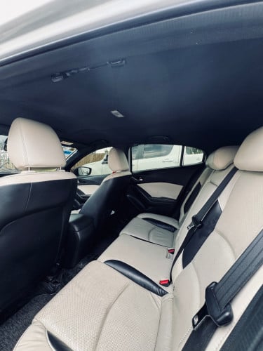 Mazda 3 លក់ ម្ចាស់ដើម តម្លៃចរចារបាន