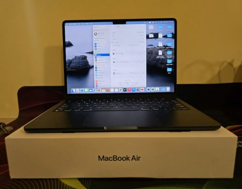 Sell MacBook Air 13 M2 Warranty Until 2025 December 99.99% Look Like New