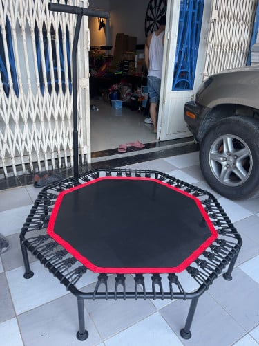 Trampoline លោតល្អ សំរាប់ហាត់ប្រាណបានទាំងមនុស្សធំ និង ក្មេង