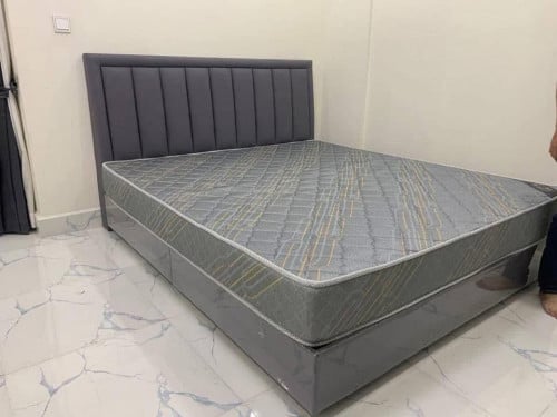 គ្រែគេង ខ្នាត 1.8mx 2m