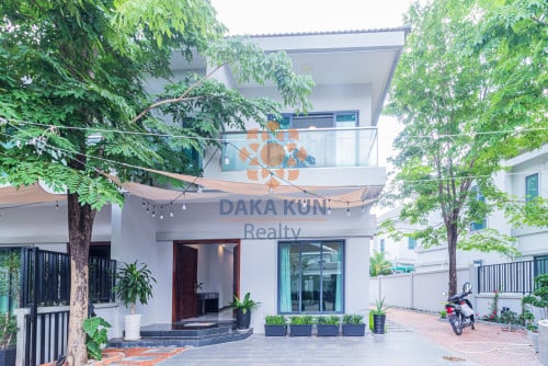 3 Bedrooms House for Rent in Borey Tourism, Siem Reap City