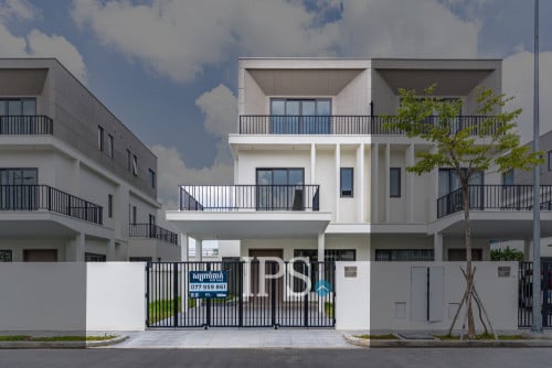 FORSALE : សម្រាប់លក់! វីឡាភ្លោះ 4 បន្ទប់គេងដ៏ស្រស់ស្អាត 📍នៅ បុរីចន្ទគីរី រាជធានីភ្នំពេញ🌿