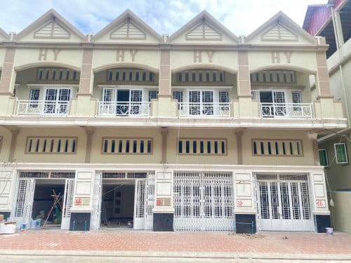 ផ្ទះល្វែងលក់