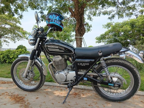 Honda CB 400 SS - 400 CC Motorcycle in Good Condition
