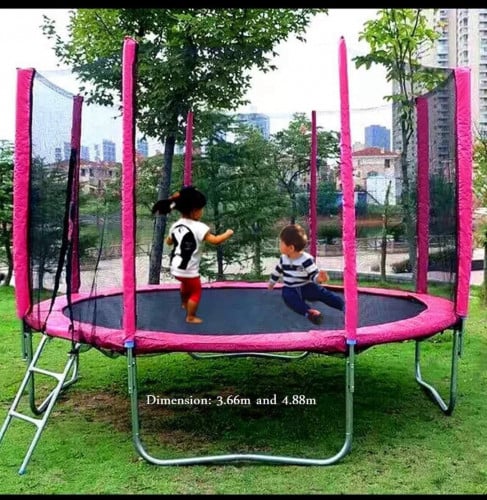 Trampoline ខ្នាតធំ