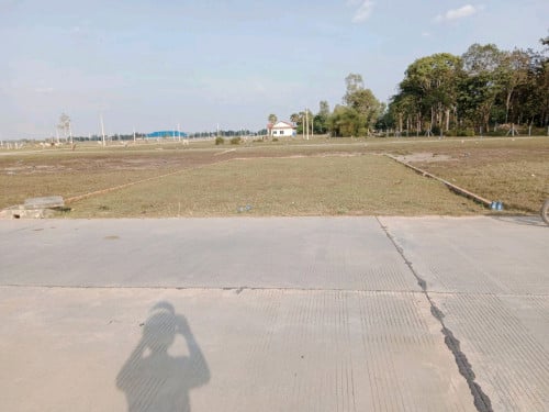 ដីលក់ធូរៗ