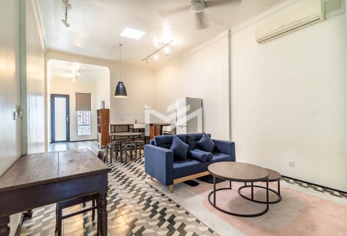 ផ្ទះល្វែងជាន់ទី3 ✨1-បន្ទប់គេង​សម្រាប់លក់ នៅសង្កាត់ចតុមុខ  📍