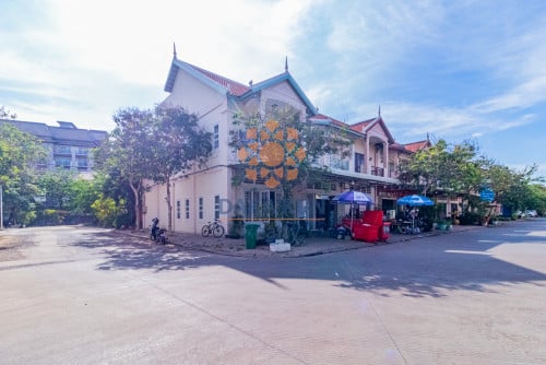 ផ្ទះអាជីវកម្មសម្រាប់លក់ក្នុងបុរីទេសចរណ៍-ក្រុងសៀមរាប/House for Sale in Siem Reap City