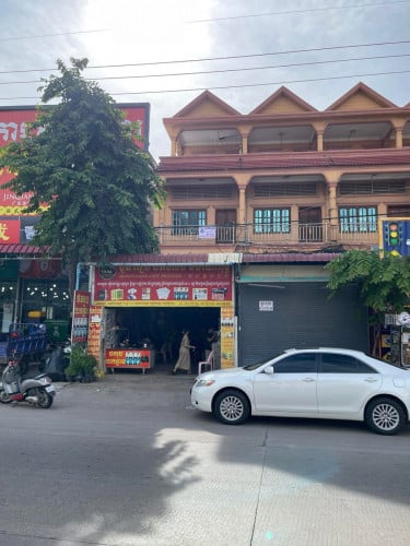 ផ្លូវ​ធំ​ ផ្លូវ​ហាណូយ​ house for sale