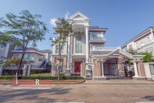 ផ្ទះវីឡា ឃ្វីន​ សម្រាប់លក់ | Queen Villa For Sale