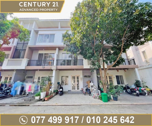 🏘 វីឡាកូនកាត់ (LC2) ក្នុងបុរី ប៉េងហួតប៉េសេ ត្រូវការលក់បន្ទាន់ខ្លាំង