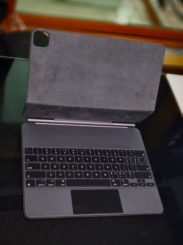 Apple Magic Keyboard for iPad Pro 12.9-inch – Good Condition