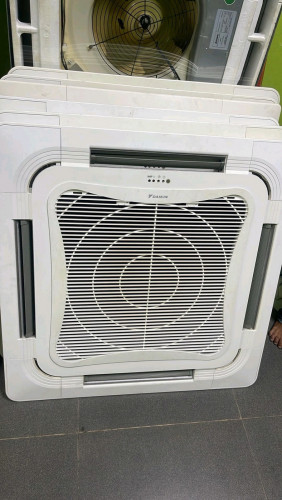 Daikin 2.5hp 020