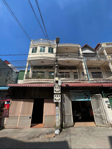 ផ្ទះលក់នៅសំណង់១២ House urgent sale at somnong 12 លក់ទាំង2 ទិញតែមួយក៏បាន តម្លៃចរចារបាន ក្រោមទីផ្សារ