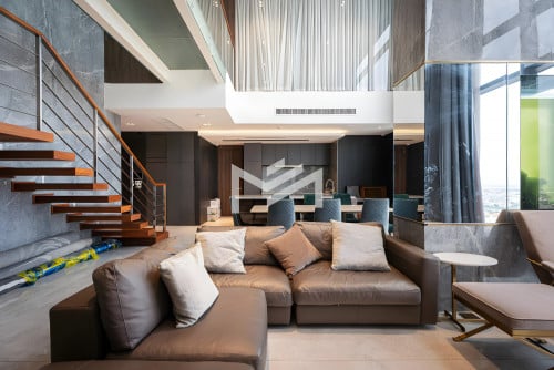 4BR Penthouse Condo For Rent In BKK1 On High Floor