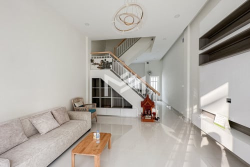 ផ្ទះអាជីវកម្ម សម្រាប់លក់​​ នៅបុរី ប៉េងហួត The Star Platinum Eco Sunrise -សង្កាត់និរោធ ភ្នំពេញ 📍