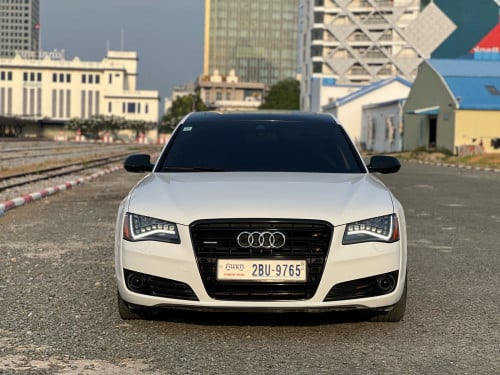 2013 AUDI A8L ( តួវែង)