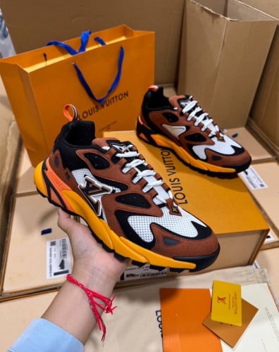 Louis Vuitton Runner Tatic Sneakers