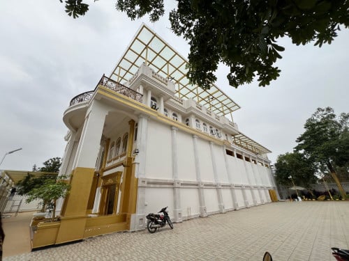 Luxury Villa For Rent in Phnom Penh Thmey #AEON2