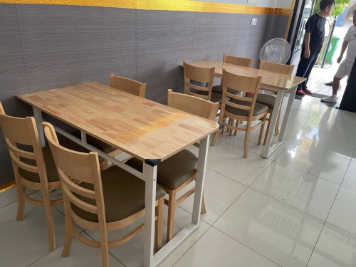 Table set with four chairs