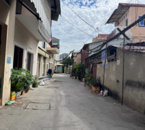 ផ្ទះ​លក់​បន្ទាន់​ត្រូវ​ការលុយ