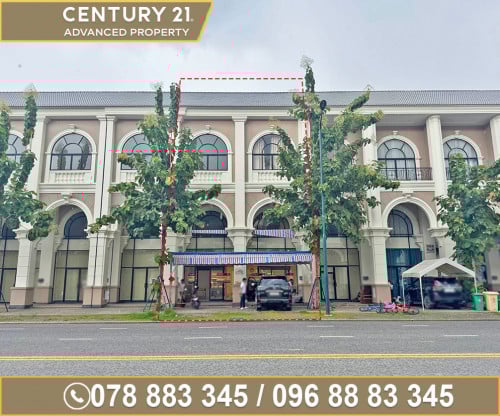  ផ្ទះអាជីវកម្ម​ 2ជាប់គ្នា (SH-E) លើផ្លូវ Sunrise ក្នុងបុរី ប៉េងហួតបឹងស្នោ ត្រូវការលក់បន្ទាន់ខ្លាំង