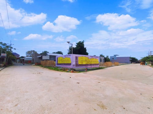 ដីលក់ សង្កាត់ស្នោរ ទំនប់គប់ស្រូវ