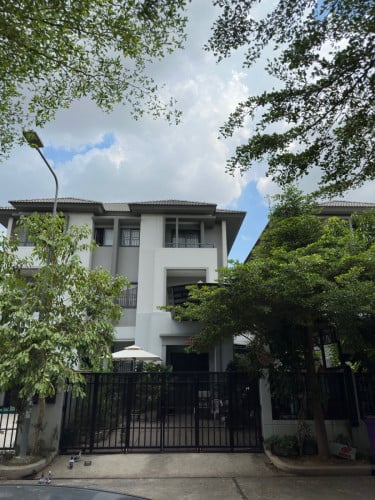 Twin villa for sale វីឡាភ្លោះ សម្រាប់លក់ នៅបុរី ជីបម៉ុងលែន ផ្លូវ 598 មានដេគ័រពេញផ្ទះ ម៉ាសុីនត្រជាក់៦