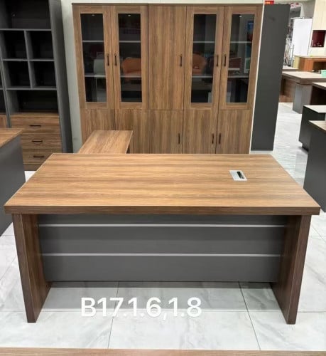 តុប្រធាន