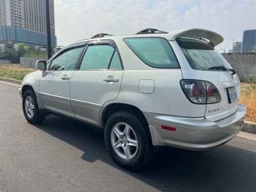 Lexus Rx 300 Best Car Rental