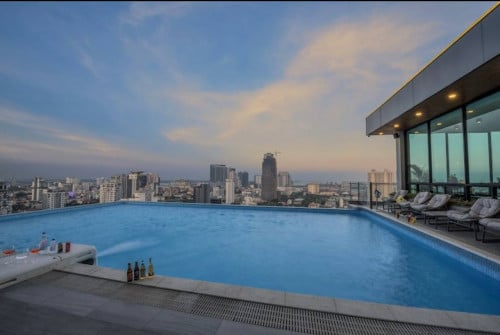 🌻Three Bedroom Available For Rent