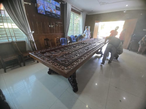 តុចម្លាក់ ផ្តាំងចម្លាក់