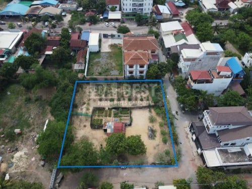 ដីលក់ក្នុងក្រុងសៀមរាបក្រោយ​ Angkor Market / Land for Sale in Siem Reap Behind Angkor Market