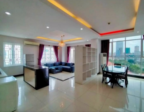 Nice Three bedroom for rent at Russian market