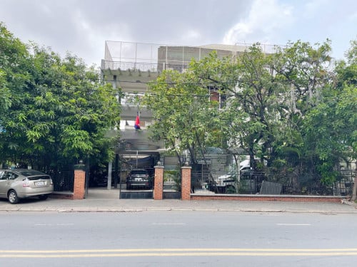 ផ្ទៈវីឡាកែងសំរាប់ជួលនៅទួលគោក