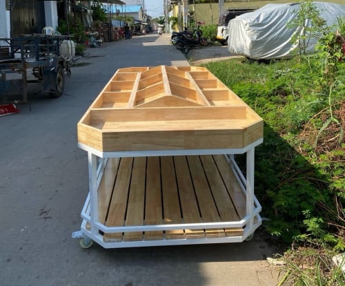 ធ្នើរតាំងកណ្ដាលហាង/shop shelf