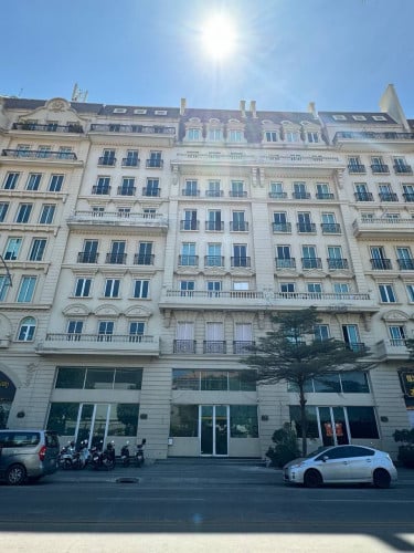 Commercial Building For Rent