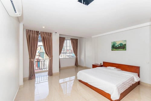 Daun Penh | 2 beds apartment for rent near Phsar Chas area