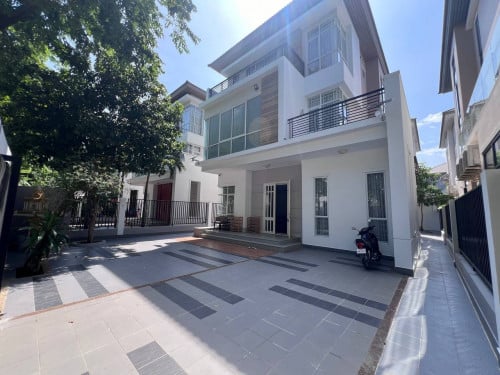 Villa for RENT! • Location: Borey PH Boueng Snor.